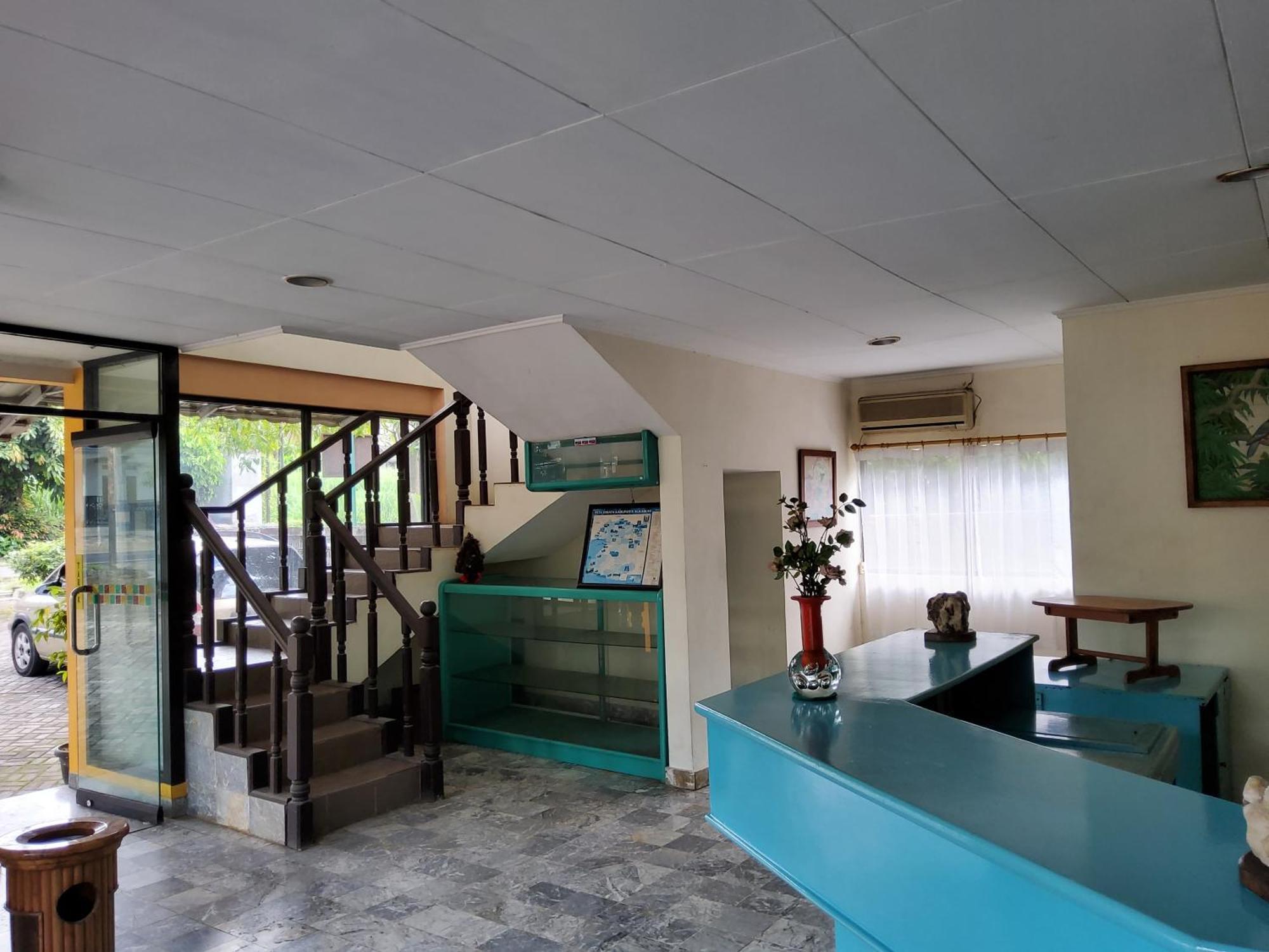 Hotel Kumala Samudra Cikakak Buitenkant foto